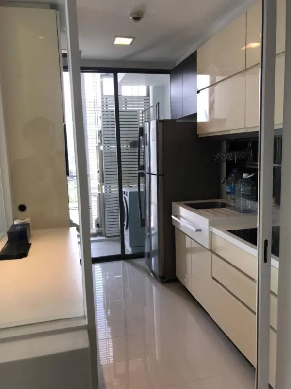 ห้องสวย เฟอร์ใหม่ แต่งใหม่เอี่ยม น่าอยู่มั๊กๆๆ the room sukhumvit 62