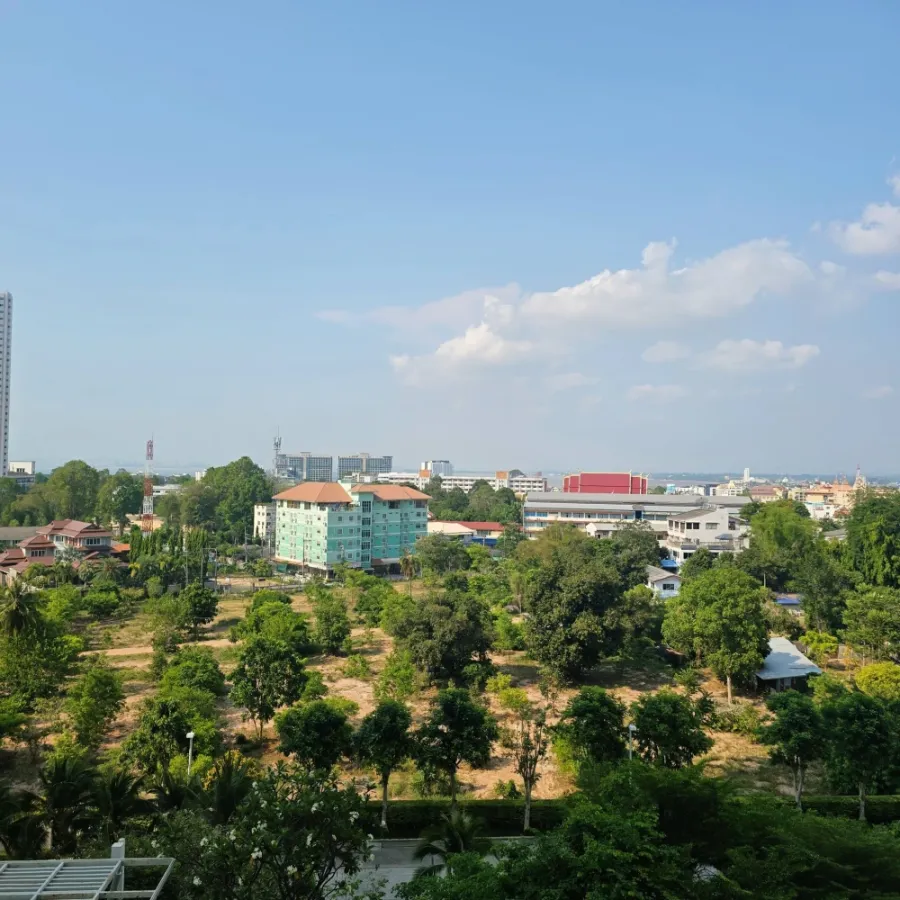 For sale: Lumpini Ville Wongamat-Naklua, beautifully decorated unit on the 7th floor with sea view. Everything you need is here. Don't miss out!