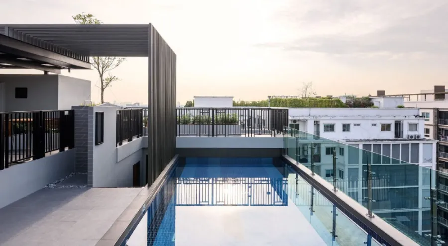 ให้เช่า คอนโด B Loft สุขุมวิท 107 ชั้น 8 ห้องกั้นเป็นสัดส่วนดีมาก ติดวอลเปเปอร์ทั้งห้อง รีบจับจองเลย