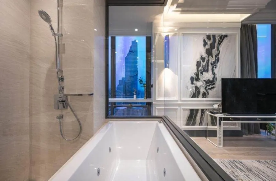 Condo for rent, Ashton Silom, decorated in Art Deco style, fully furnished, high floor, south and west views.