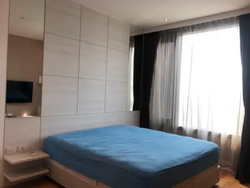 Condo for sale, Aguston Sukhumvit 22, decorated with luxurious built-ins, high floor, buy first, own first.