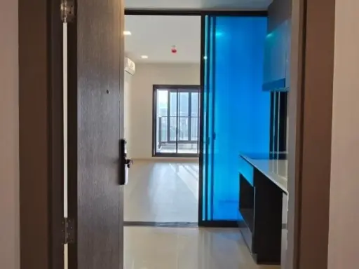 Selling down payment Life Phahon-Lat Phrao, 17th floor, size 35 square meters, Chatuchak Park view, great view. If you don't reserve, you will regret