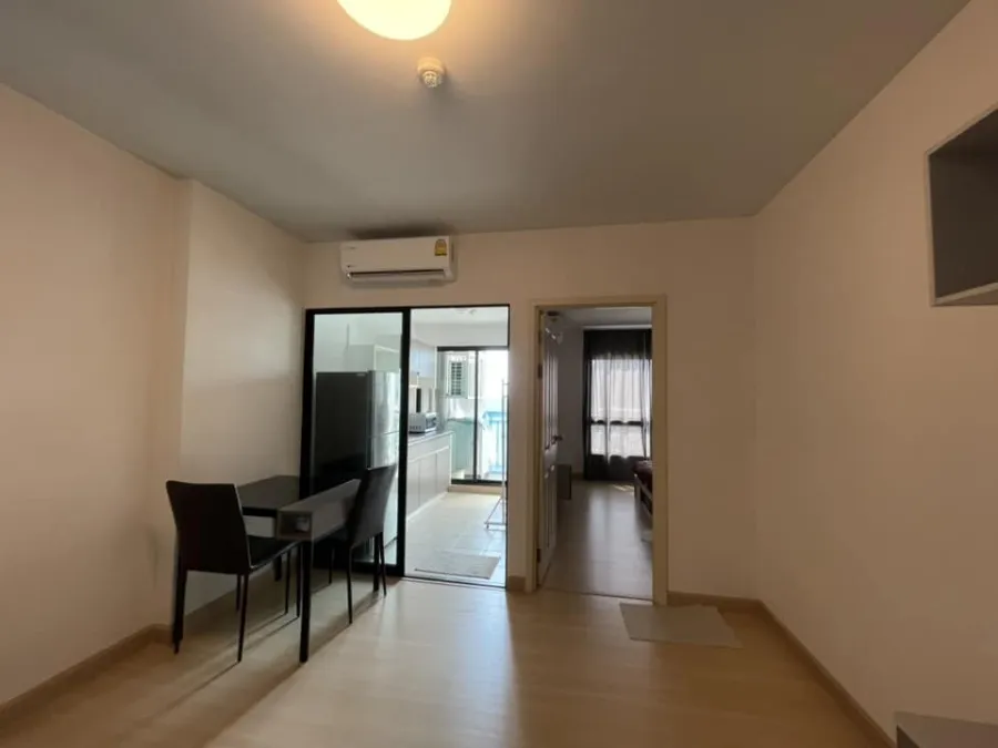 For rent: Supalai City Resort Rama 8, 8th floor, Building A, open view outside, cool breeze, lots of usable space, book now.