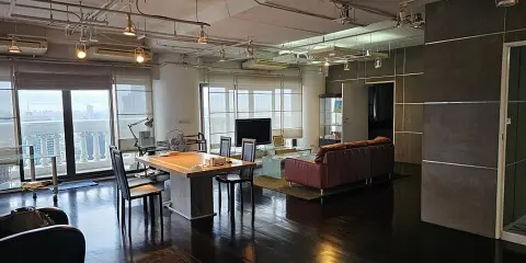 ขาย สเตท ทาวเวอร์ คอนโดมิเนียม ตกแต่งบิ้วอิน พื้นที่ใช้สอยเยอะ พร้อมวิวแม่น้ำเจ้าพระยา จองด่วนๆ
