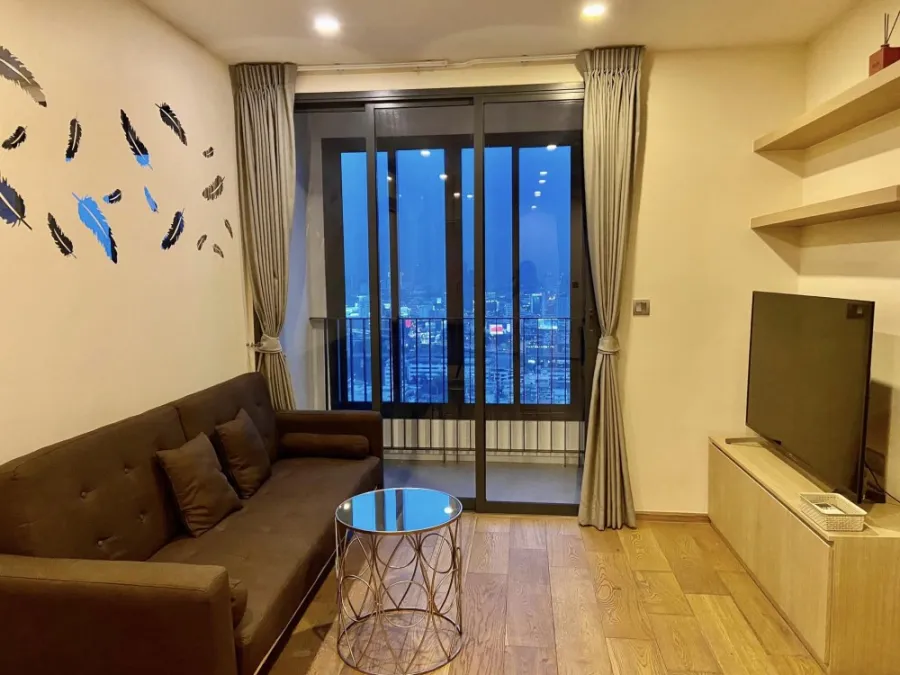 For sale rent, Q Chidlom-Phetchaburi, 31st floor, corner room, high floor, beautiful view, available to own now. Don't wait, hurry.