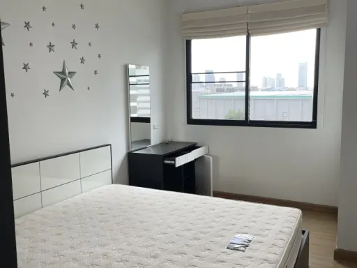 For sale Supalai Premier Narathiwas-Sathorn 1 bed 1 bath, the most spacious room. You can only come and move in.