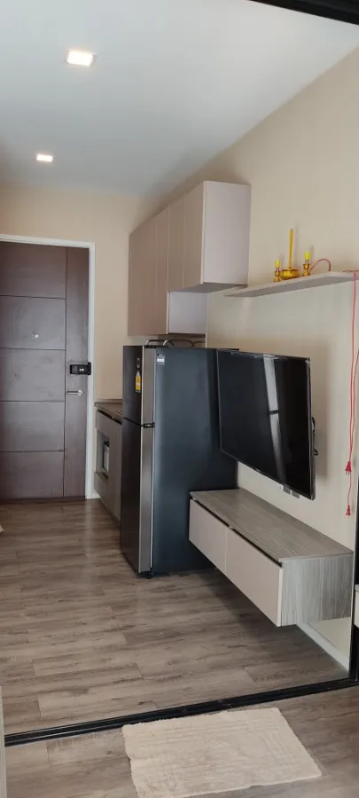 ขาย บราวน์ คอนโด รัชดา 32 ชั้น 6 ตกแต่งสไตล์ Modern Loft พร้อมอยู่ อย่ารอช้า!!
