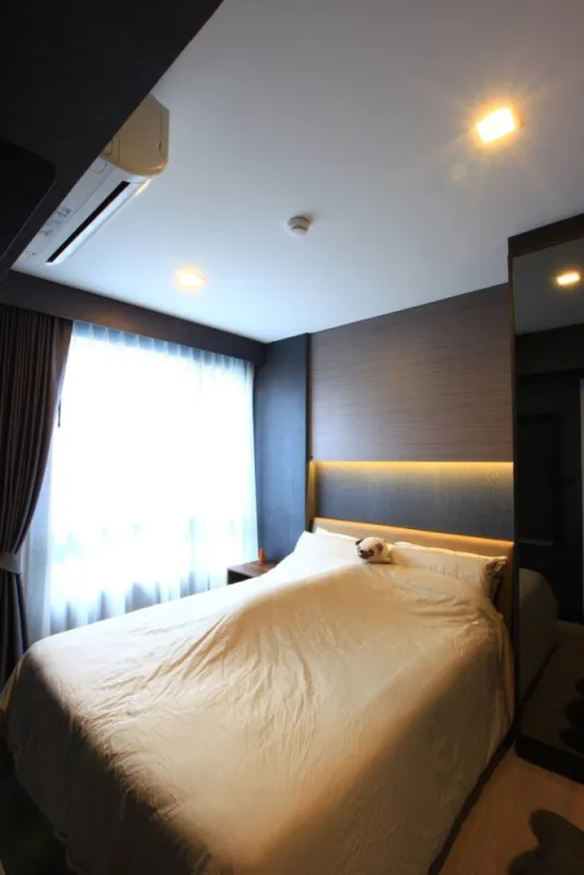 ขาย คอนโด Metro Luxe Riverfront Rattanathibet ทีวีจอใหญ่จุใจ เตียง King Size นอนสบาย รีบจับจองเลยจ้า
