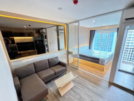 For rent: Regent Home Bangna, beautifully decorated room, 26th floor, high view, complete in one place. If you don't book, you'll regret it later.
