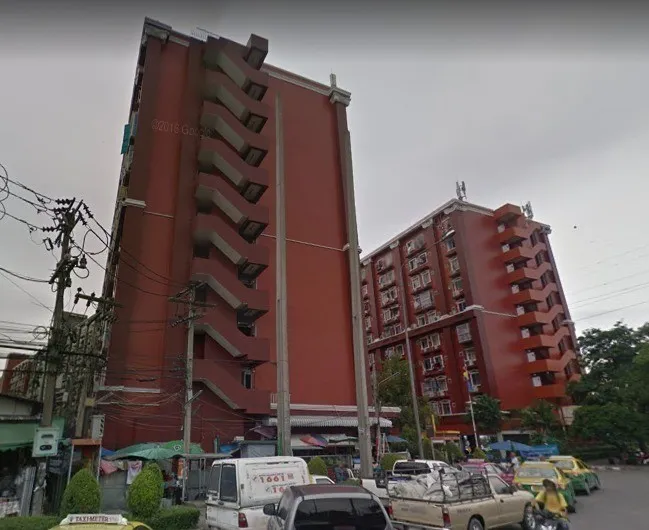 Sell / rent condo, Phatthanakan Life Complex, Rim room, wide area, privacy, urgent.