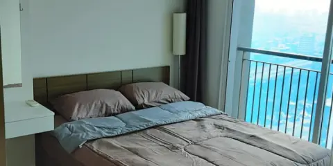 ขาย ให้เช่า Sym Vipa – Ladprao เตียงนอนพร้อมเครื่องนอนอย่างดี มาพร้อมโฟซาหนังน่านั่งสุดๆ