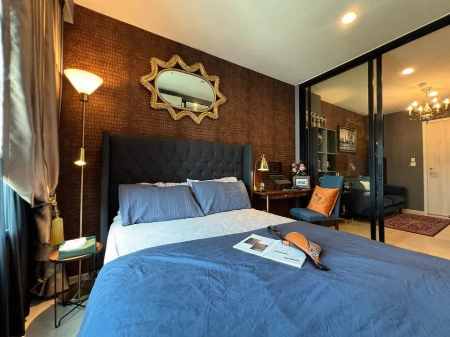 For sale or rent, Life Asoke, fully decorated room. The wallpaper is very beautiful and very livable. As good as this, you must reserve quickly.