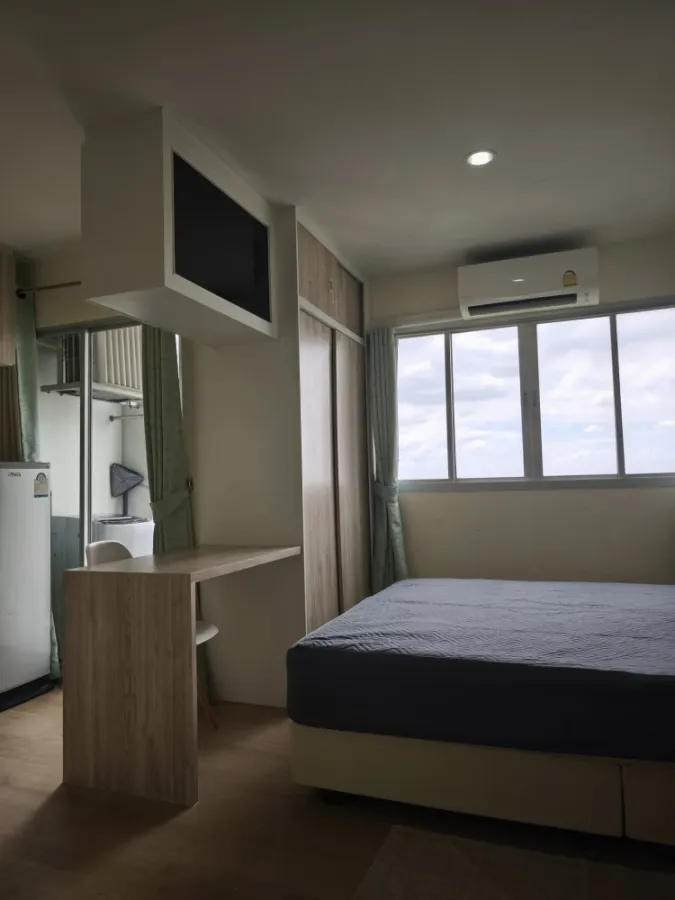 ให้เช่า Lumpini Condo Town Ramintra – Nawamin ตึก D ชั้น 22 สูงมากๆ เฟอร์นิเจอร์บิวอิน + เครื่องใช้ไฟฟ้าครบ จองเลย