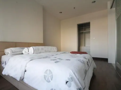 ให้เช่า Q House Condo Sathorn วิวทิศเหนือ ไม่ร้อน โปร่งโล่งมาก ตกแต่งสไตล์โมเดิร์น ราคาดี สนใจรีบเลย images