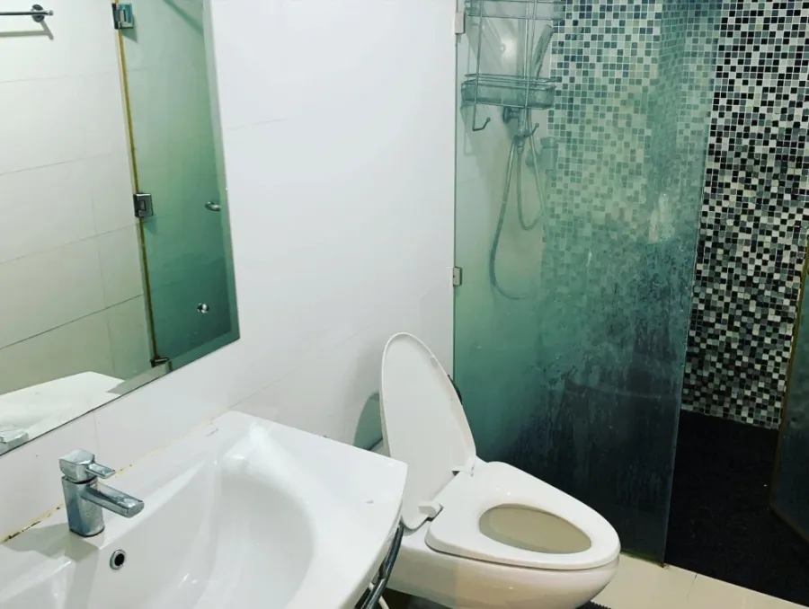 ให้เช่า คอนโด Metro sky รัชดา ได้วิวสระว่ายน้ำสวยๆ ห้องตกแต่งด้วยเฟอร์นิเจอร์อย่างดี ย้ายเลยด่วนๆ
