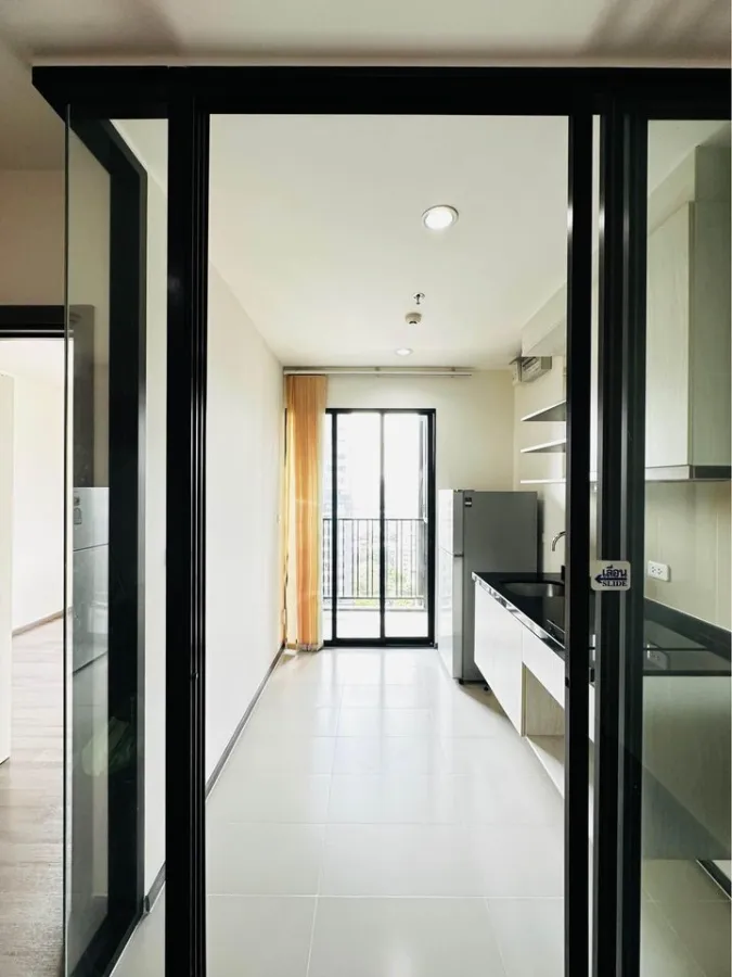 ขาย The BASE Park East คอนโดใจกลางเมือง ห้องกั้นเป็นสัดส่วน เดินทางสะดวกสบาย ไม่จองพลาดมาก