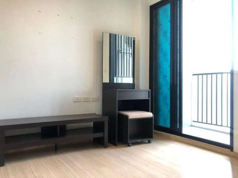 Wow !! ** Condo for rent THE BASE Rama 9-Ramkhamhaeng ** Convenient transportation Ready to move in, the price is very light!