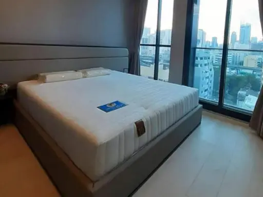Condo for rent, Noble Ploenchit, beautiful decoration, good view, fully furnished, ready to move in. Urgent booking..do not miss !!