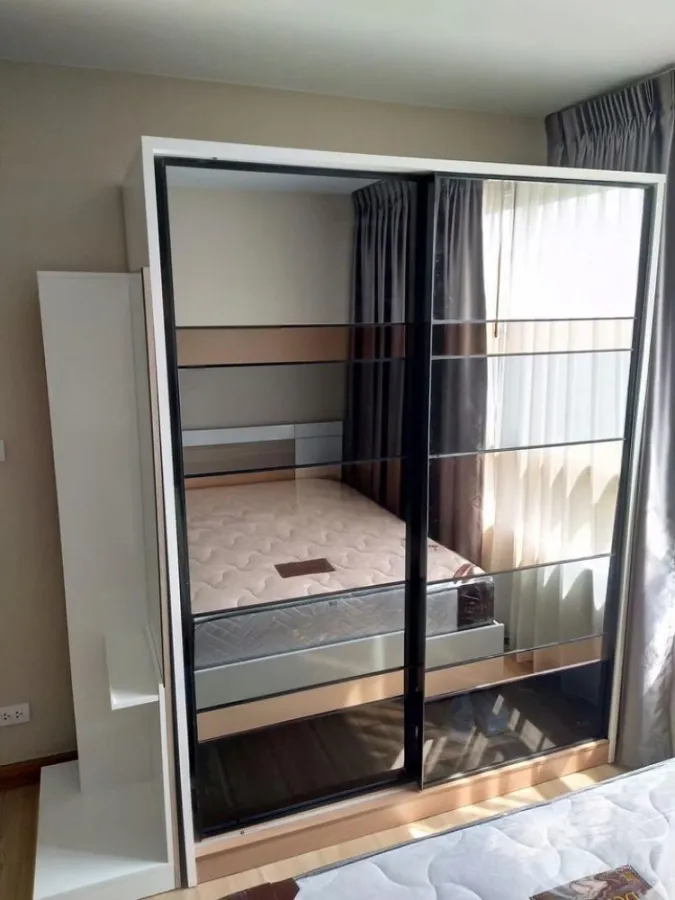 ห้องสตูดิโอ วิวดีชั้นสูง โซฟาใหญ่นั่งสบายสุดๆ สนใจจองเลยที่ Plum Condo Paholyothin 89 ให้เช่า