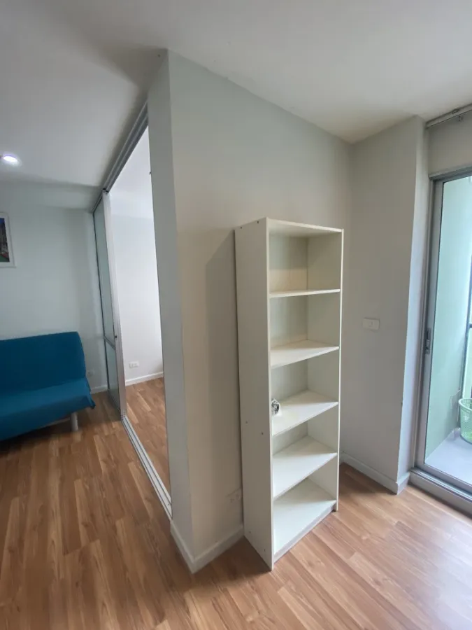 For rent V Condo Lat Krabang, good location, convenient transportation, full facilities, book now!!