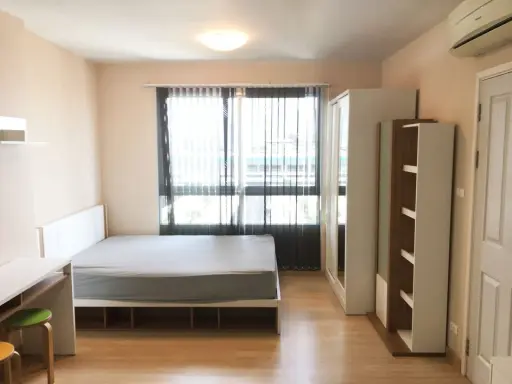 For rent: Plum Condo Nawamin, fully furnished. Amenities are ready. If you miss it, you'll regret it. Book now.
