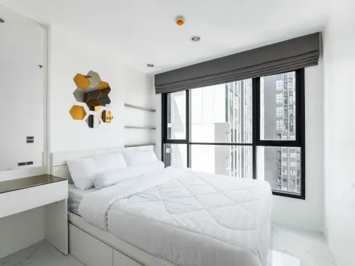 Condo for sale, THE BASE Rama 9 - Ramkhamhaeng, high floor, beautiful room decorated. Fully furnished, finish here.