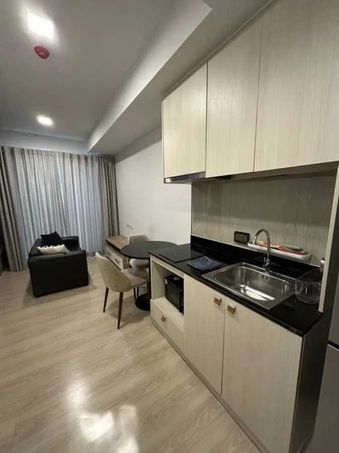 Selling Unio H Tiwanon, fully furnished. Book now! Don't miss out!