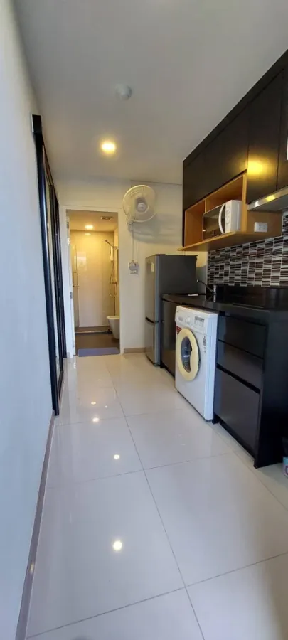 For rent: Chateau In Town Sukhumvit 64/1. Available and ready to move in. Beautiful room, exactly as pictured. 3rd floor, corner unit, pool view. Don'