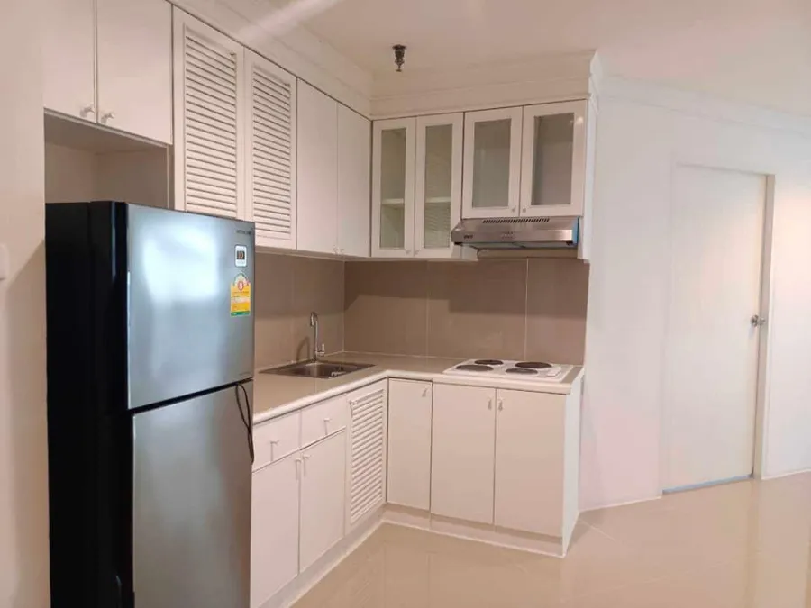 ให้เช่า The Waterford Park Sukhumvit 53 ห้องตกแต่งครบครัน โซฟานุ่มนิ่มนั่งสบาย ห้องกว้างม๊าก จองเลย