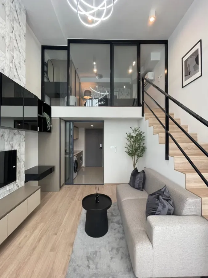Condo for rent Ideo Rama 9 - Asoke, duplex room Decorated with built-ins, loft style, just come and stay.