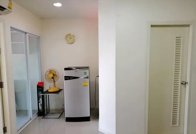 Condo for rent Kensington Sukhumvit-Theparak Spacious room Lots of usable space Affordable price. Hurry and reserve.