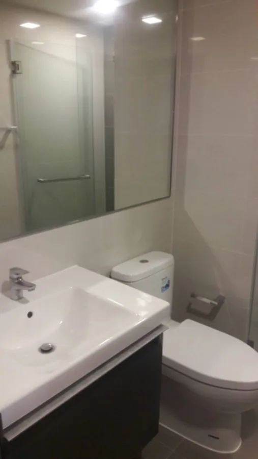 Venio Sukhumvit 10 for sale, corner room, lots of usable space. Fully furnished, great price, reserve first and get in first.