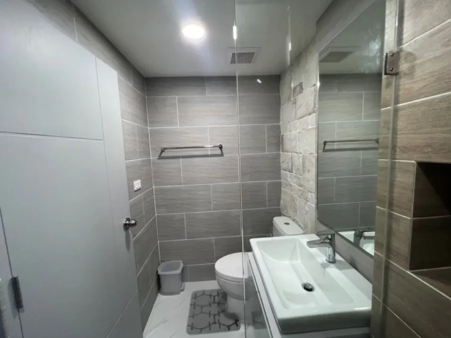 For rent THE CUBE SOUTH Chaengwattana 15/1, large room, comfortable, with an affordable price. If interested, hurry and reserve before you miss out.
