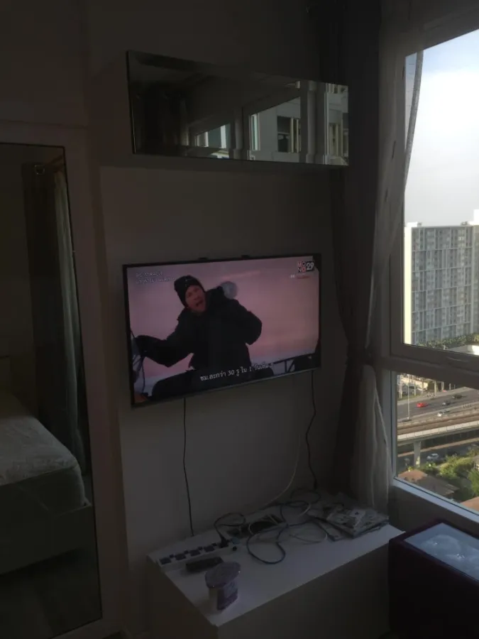 For rent: The Key Sathorn Ratchaphruek, high floor, city view, complete electrical appliances. You can just come in and stay.