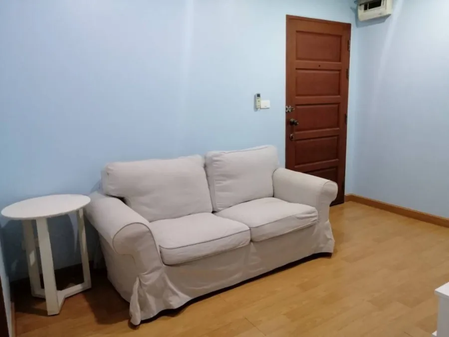 For rent, Ace Ratchada, simple decorated room, nice to sleep, fully furnished, good price, don't miss it.