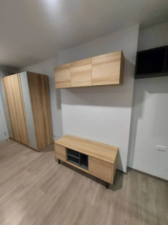For rent, Regent Home Bangson, Phase 28, 1 bedroom, 1 bathroom, high floor, great view, plus it comes at a cheap price. Hurry up to reserve.