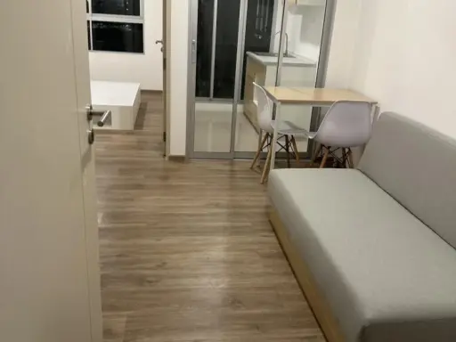 Flexi Taopoon-Interchange condo for rent, Building C, 1st floor, with separate kitchen. Fully furnished and equipped with appliances.