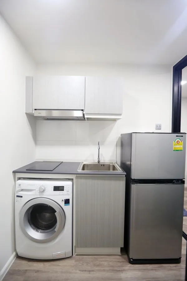 For rent, Modiz Station, comfortable color tone room complete facilities You can only come in and move in quickly.