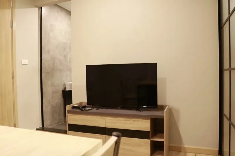 ให้เช่า BRIX Condo เฟอร์นิเจอร์ครบจบอยู่ในห้อง พร้อมเข้าอยู่เหมือนลากกระเป๋าเข้าบ้าน รีบย้าย
