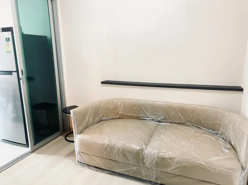ขายด่วน!! คอนโด ไลฟ์ รัชดาภิเษก ห้องใหม่ พร้อมเครื่องใช้ไฟฟ้าและเฟอร์นิเจอร์ อย่าช้า รีบจองเลย!!