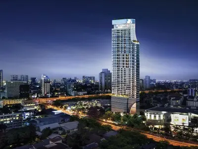 The Rich Ekkamai
