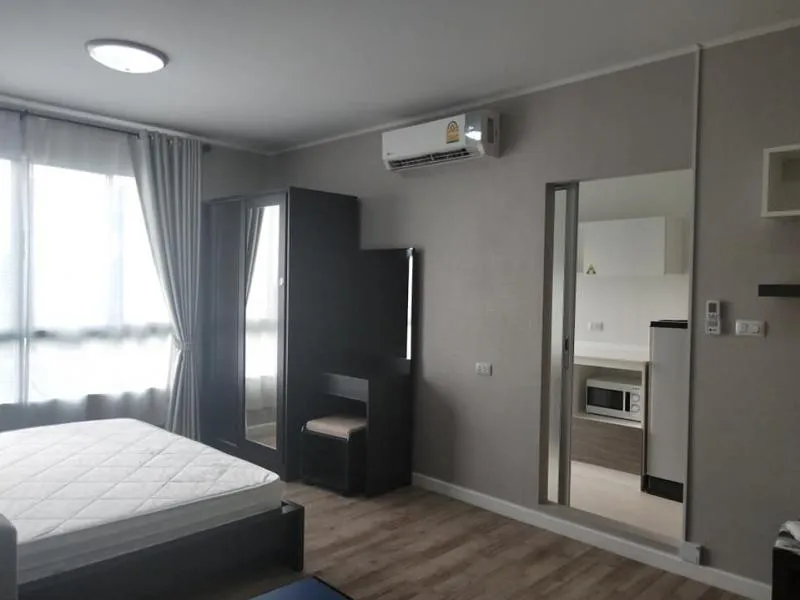 urgent!!! For rent, D Condo Campus Rangsit, Phase 2, 8th floor, good price, just bring one bag.