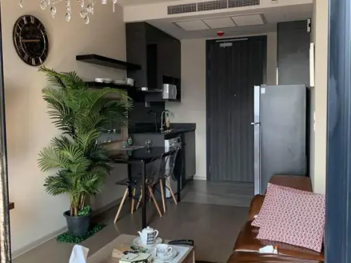 Urgent for rent !! Condo Ashton Asoke, 30th floor, curved glass inside, beautiful view, close to the train, good location, good value, hurry !! images