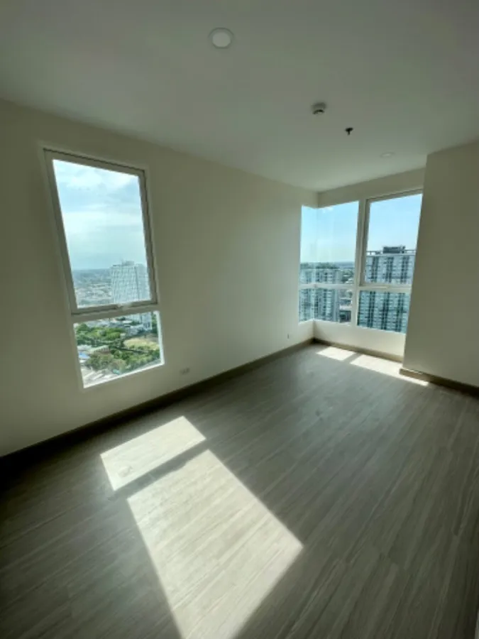 For sale: Supalai Loft Sathorn-Ratchaphruek, 2 bedrooms, high floor, good view. If interested in being an owner, hurry and reserve now.