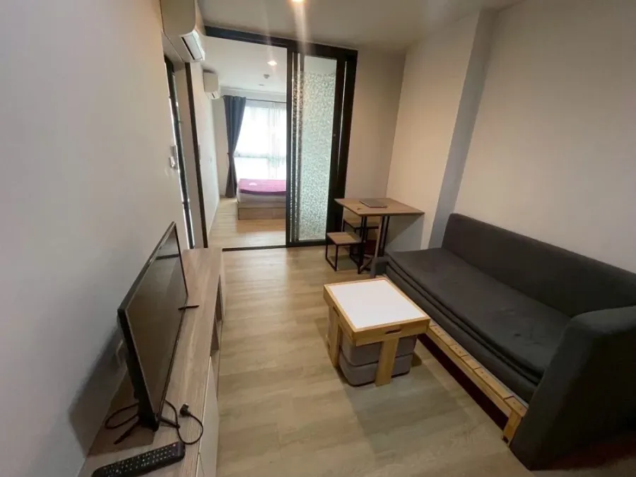 Selling The Excel Hideaway Sukhumvit 71, 5th floor, partitioned unit, fully furnished, ready to move in. Book now!