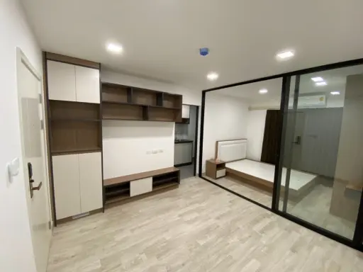 Condo for sale, The One Plus Grand Ramkhamhaeng, pool view. Partition room Can't miss it