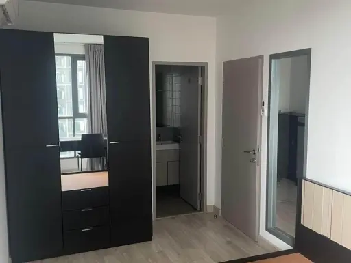 Sell for rent Ideo Mobi Sukhumvit 1 bedroom 1 bathroom pool view Don't just look at it, hurry up and reserve it. images