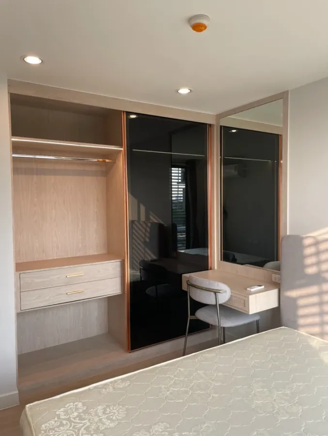 ให้เช่า Zelle Plus Sathorn-Ratchaphruek 1 ห้องนอน 1 ห้องน้ำ มาพร้อมเฟอร์ครบครัน ดีแบบนี้ห้ามพลาด