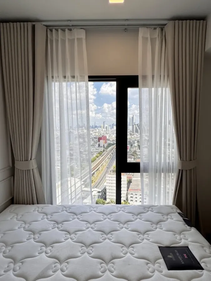 For rent: Quintara MHy'Den Pho Nimit, high floor unit, fully furnished, very livable. Book now!