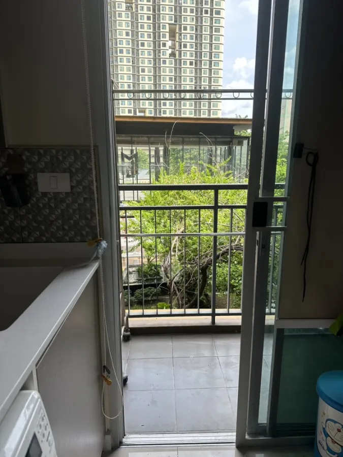 Urgent sale!! Condo Metro Luxe Kaset, 3rd floor, Building B, fully furnished room, good price, ready to move in, hurry and reserve now!!